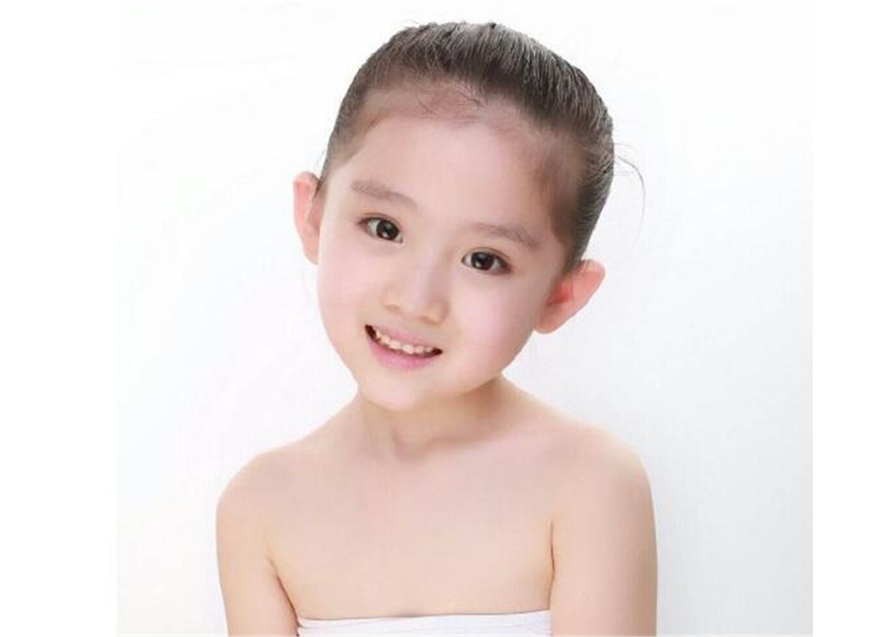 曾扮演孙怡的养女如今因天盛长歌而走红堪为第二个关晓彤