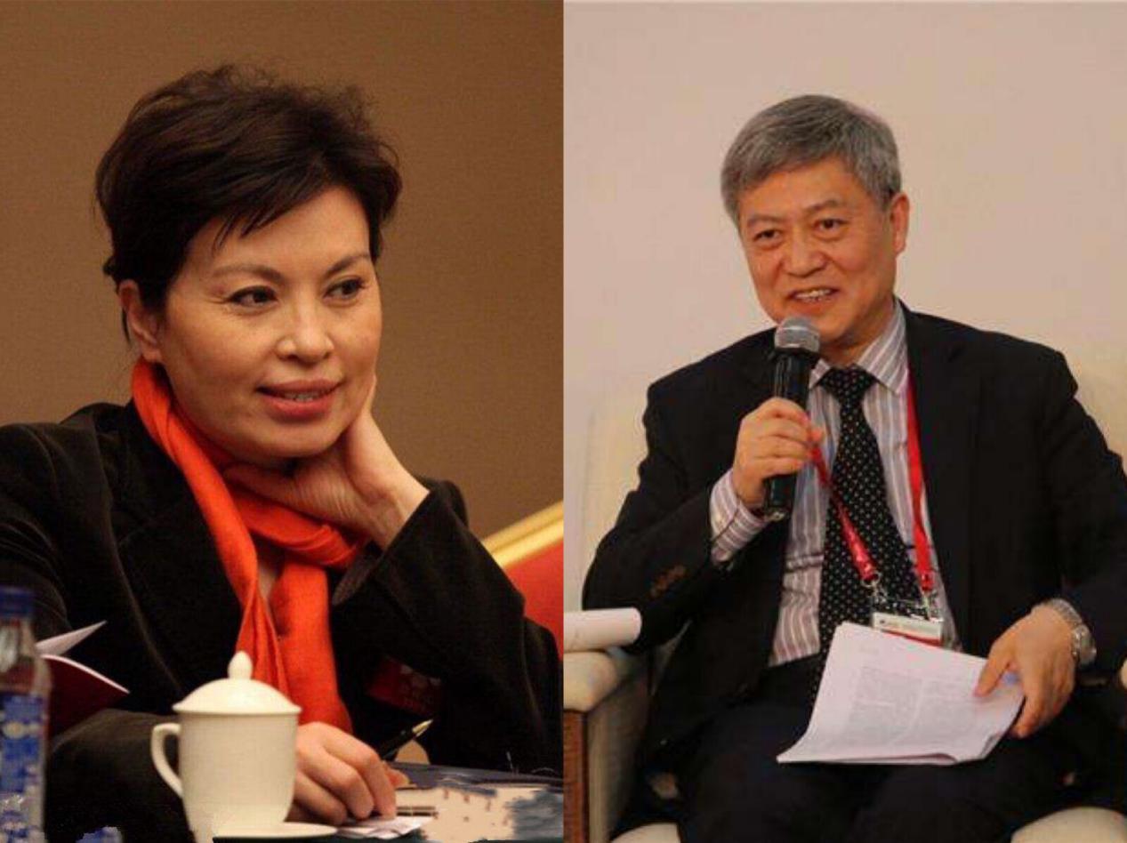 看了央视女主持李瑞英,再看看她的老公,网友:青梅竹马的爱情