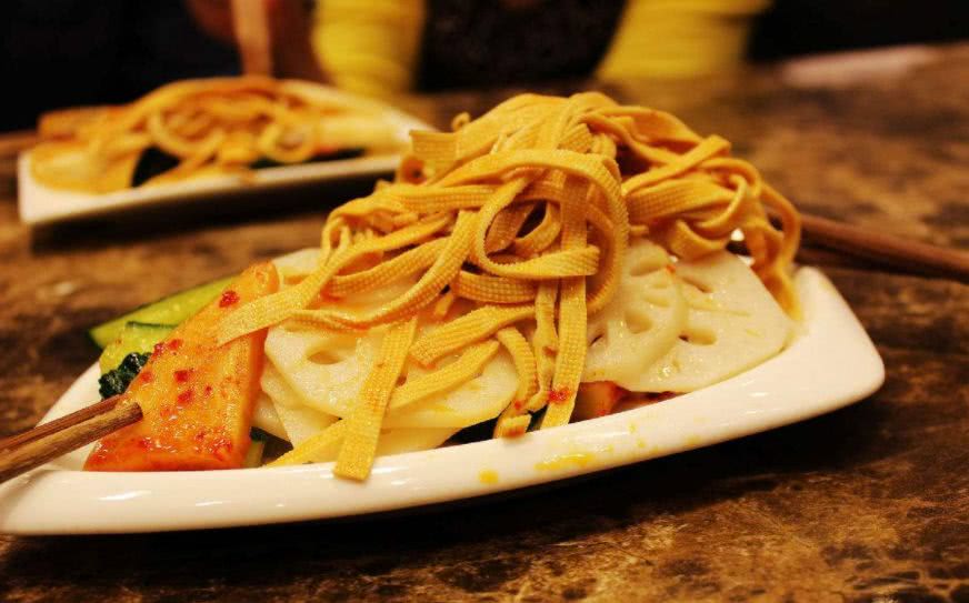 开了三十年熟食店的郭师傅传授凉拌菜调味料的技术经验!