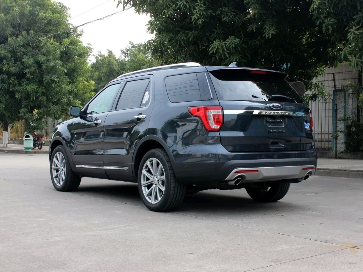 福特越野车降15万,比路虎还霸气,多少人为它放弃了普拉多!