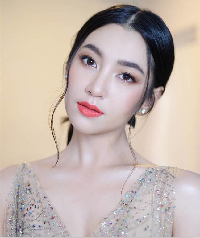 泰星bella接受采访,就出席活动被偷拍一事做出回应!