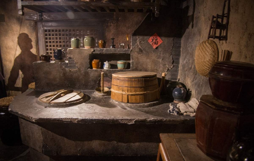 农村建房俗语:"灶台放西北,家败主受伤",是什么意思?