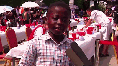 现场云丨【非洲人在中国】飙汉语习汉字写书法……这位加纳小朋友你够