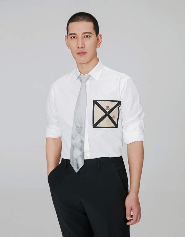 能hold住圆寸的男艺人不多他就是其中一个