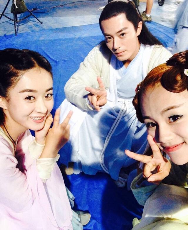 《花千骨》幕后照片,霍建华扮可爱,最后三张承包你全年的笑点!