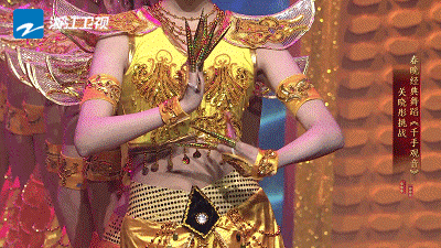 关晓彤《王牌对王牌》完美呈现千手观音 获舞蹈老师点赞