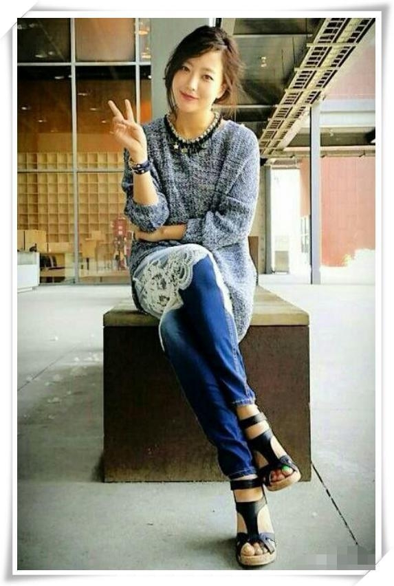 金喜善真天然美女!41岁皮肤细滑如少女,年龄对她来说只是个数字