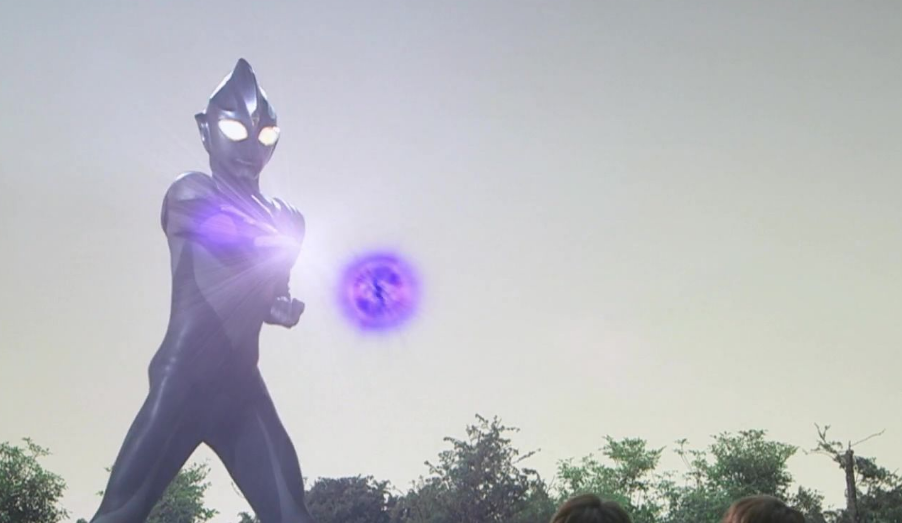 黑暗迪迦和闪耀迪迦哪一个更强可以从这2方面看