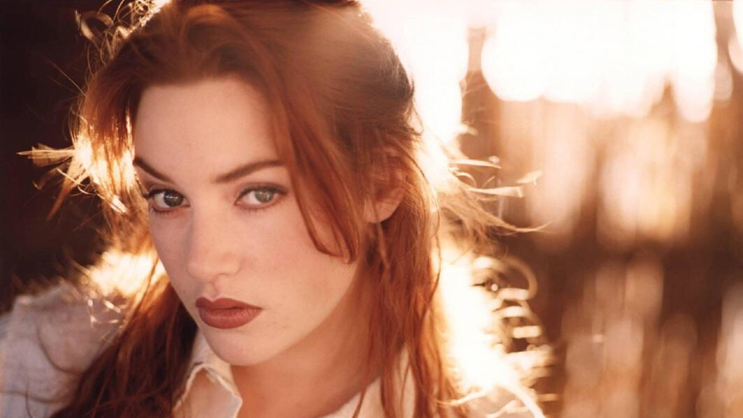 她是《泰坦尼克号》里的rose,也是《暖暖内含光.