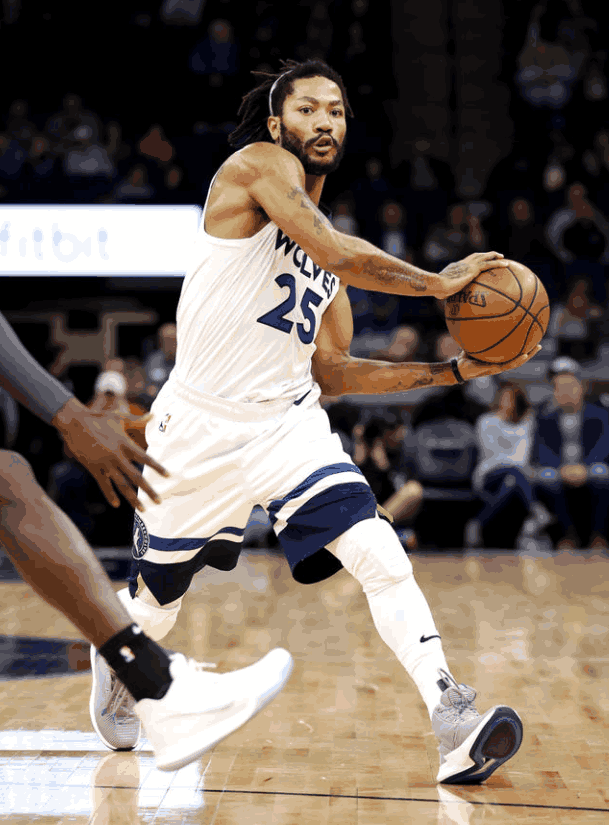 7分, 28岁就无球可打|罗斯|犯规|门罗_新浪新闻