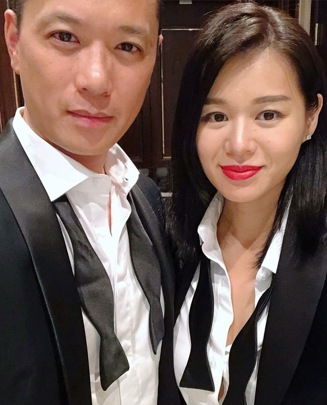 胡杏儿为老公送上专门定制的创意蛋糕,晒一家三口另类同框!