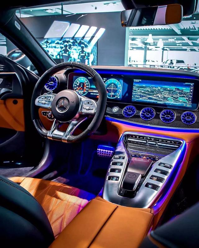 实拍| 全新奔驰amg gt63s,它真的是太疯狂了