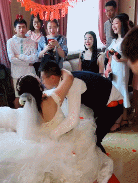 闺蜜你再如此暴力你可能会单身一辈子这样实在太强悍了啊