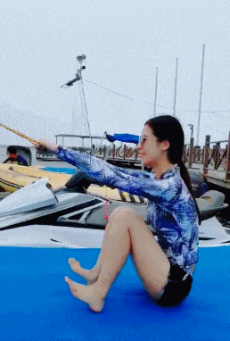 搞笑gif: 你要相信不管干什么? 只要努力一定会有收获.