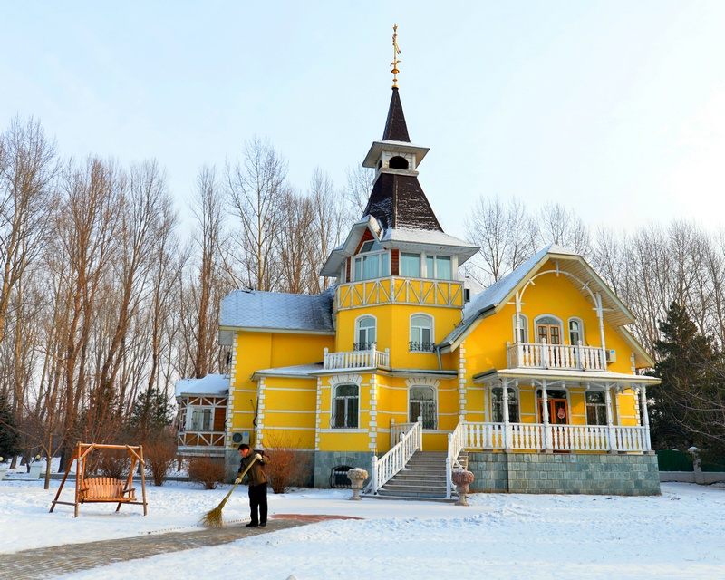 世界上面积最大的国家面积是印度的5倍人口却只有印度的110