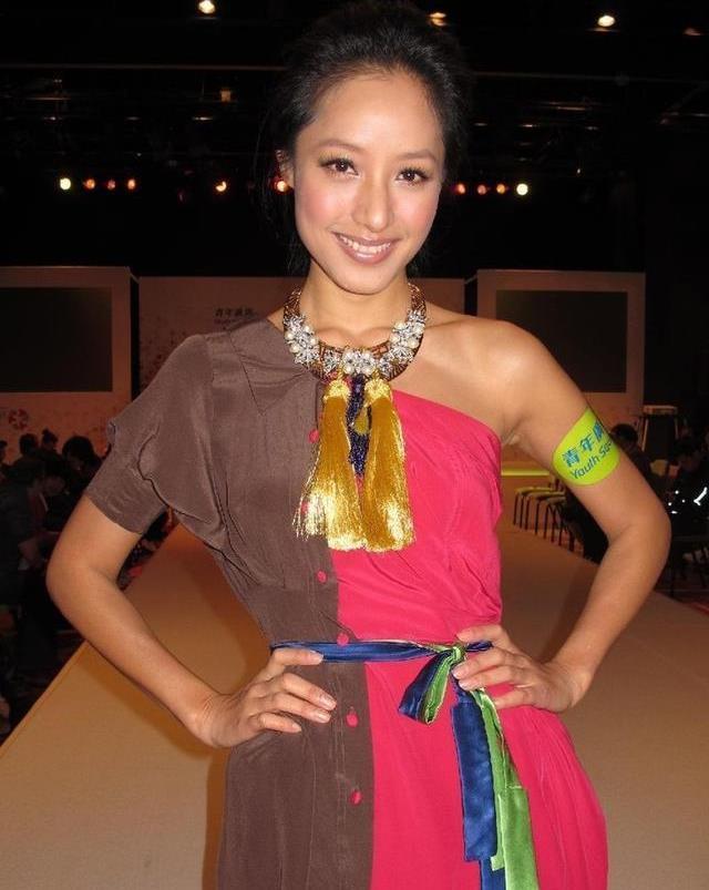 娱乐圈中10位姓蒋的女明星,漂亮有气质,蒋勤勤是最漂亮的!