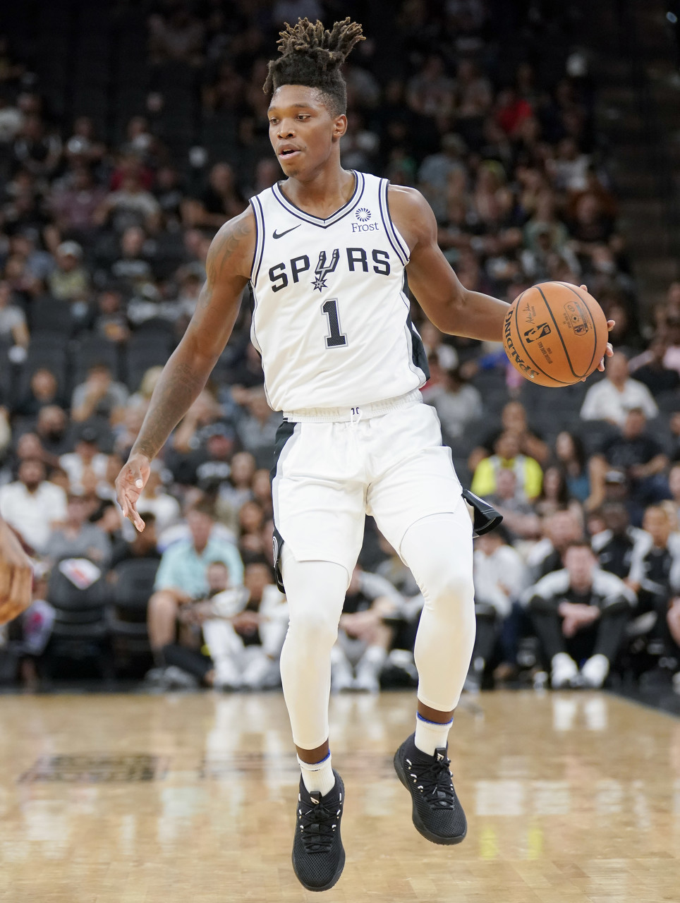 马刺召回新秀朗尼沃克