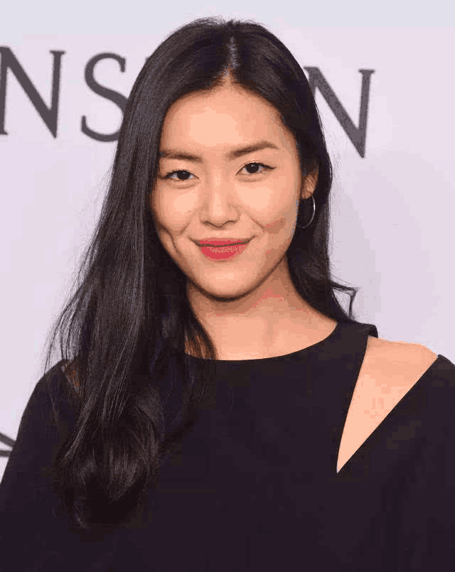 "黄皮肤"的女人,别瞎跟风买口红!这3个颜色实力显白,衬肤色