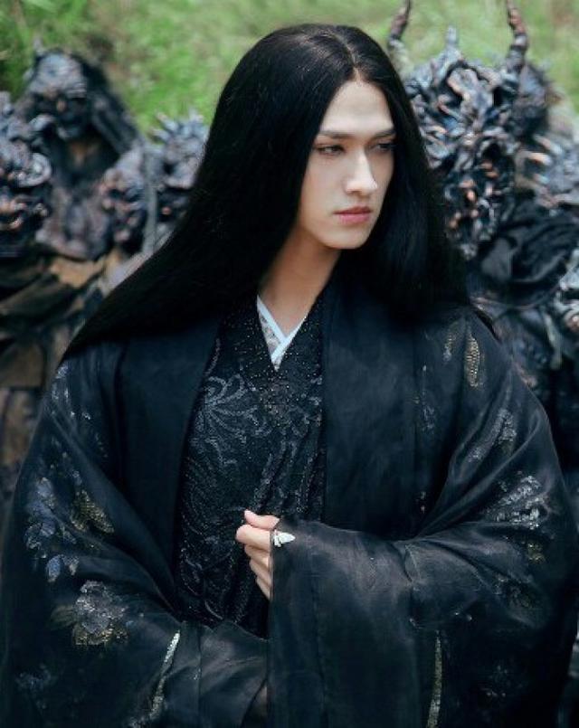 当男星长发飘飘……孙红雷辣眼睛,马天宇"美"到女生都自愧不如