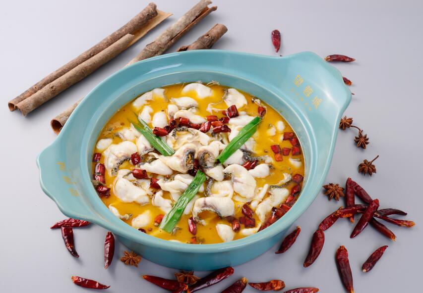 气温骤降望蓉城酸菜鱼火锅许你温暖之冬