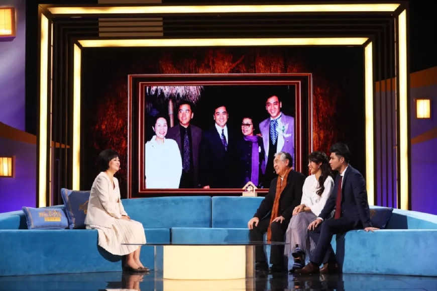 52岁鞠萍姐姐文化访谈节目首秀明显水土不服她还是适合少儿频道