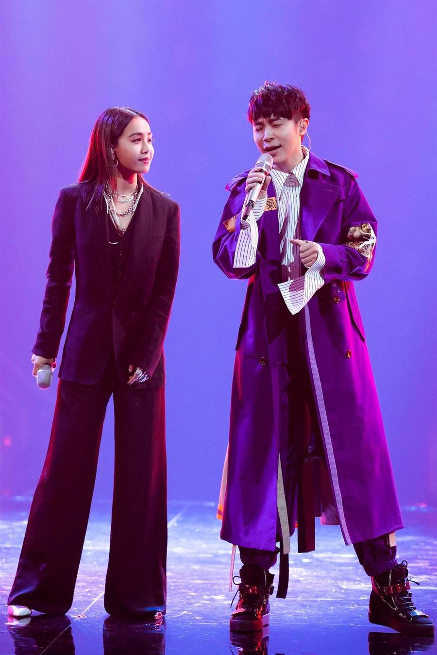 吴青峰单飞周年邀蔡依林帮唱摘《歌手》亚军!齐豫落马众人抱憾