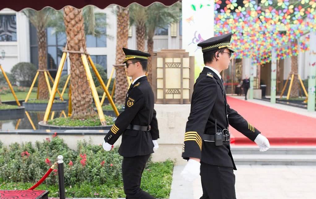 小区物业是否应该取消?物业应该加强服务水平,否则很有可能取消