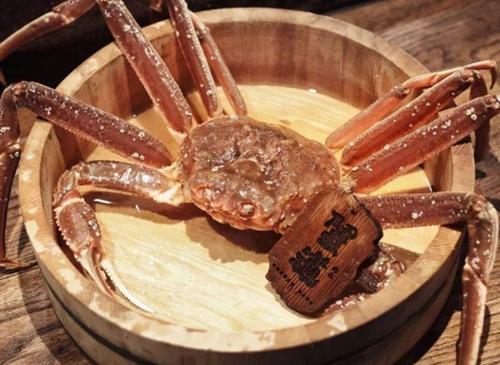 一只螃蟹12万被日本政府保护普通人有钱吃不到网友没见识