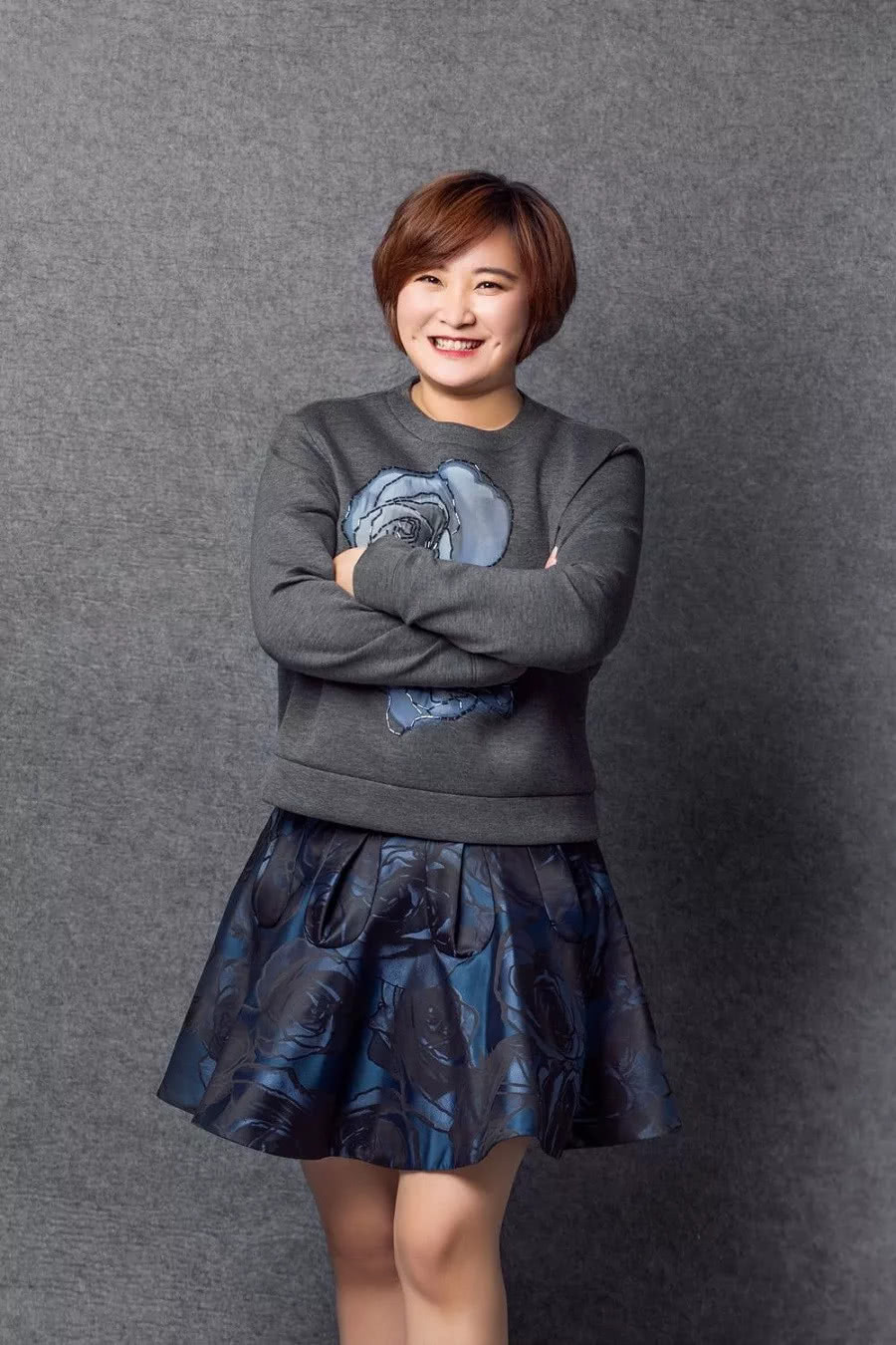 贾玲减肥后美照曝光,"胖玲"秒变"宋慧乔",网友:瘦了真漂亮|贾玲|宋慧