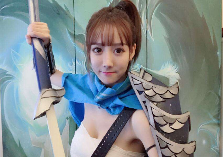 南波儿愿赌服输蹦极,吐槽途中无人合影,涨粉不过两千