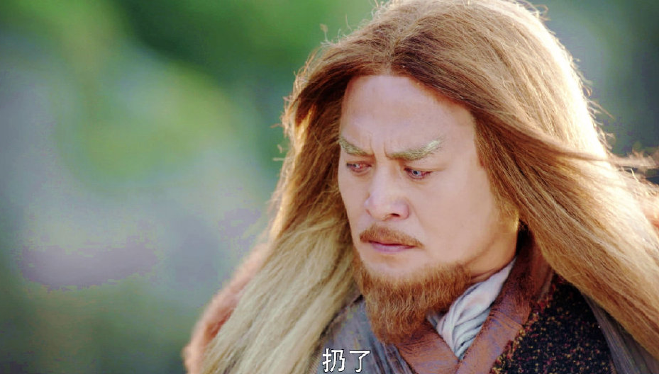 谢逊威逼无忌扔金盒,无忌百般纠结,终眼眶通红扔掉赵敏金盒!