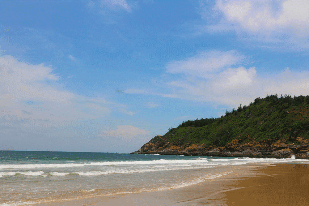 5公里东风路与情侣中路交叉处从珠海渔女西侧一直蜿蜒至全新改造的