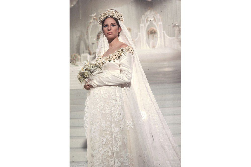 哪件是你心目中的嫁衣?盘点从30年代起电影里的经典婚纱!