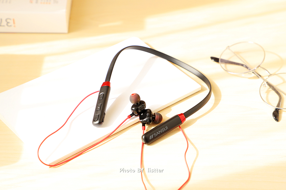 颈圈柔软不勒脖子!山水i37颈挂式无线运动耳机