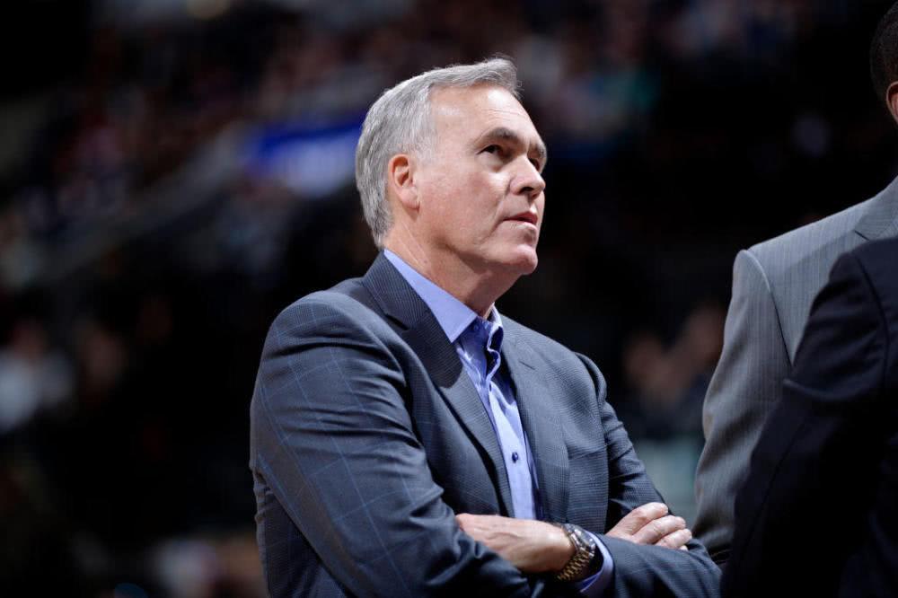 这次德安东尼选择了轮休,网友:保罗机会来了