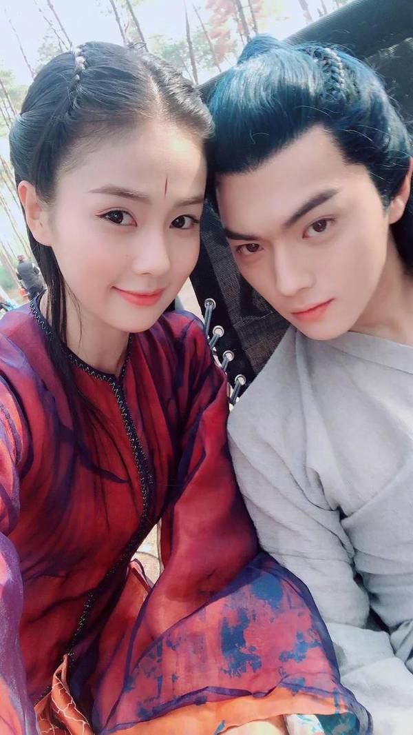 白鹿吴佳怡推许凯于正回应不值大惊小怪网友质疑为新人炒作