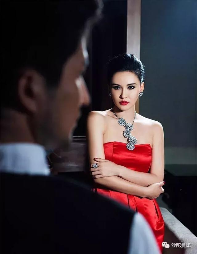 占星女神莫小棋,九大预言全部应验!