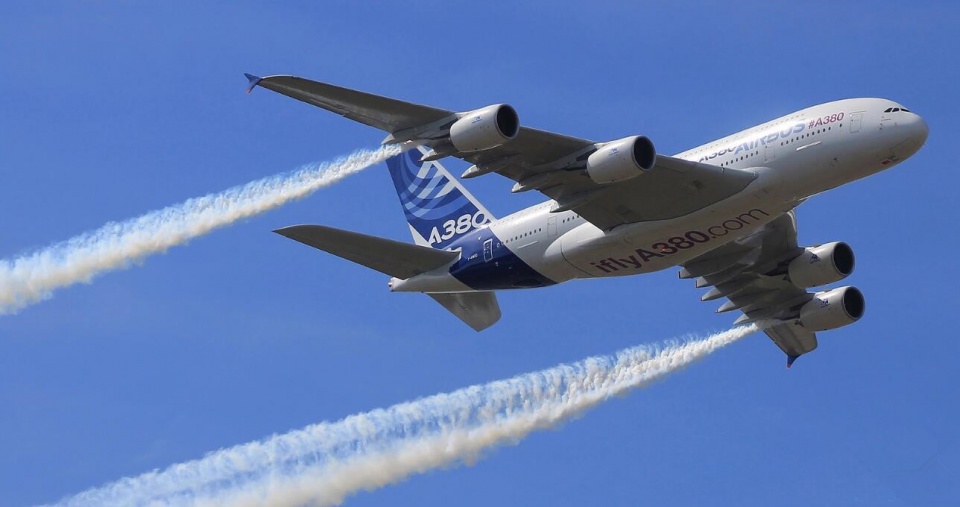 直击最大起飞重达560吨,可承载850名乘客,号称永不坠毁的飞机