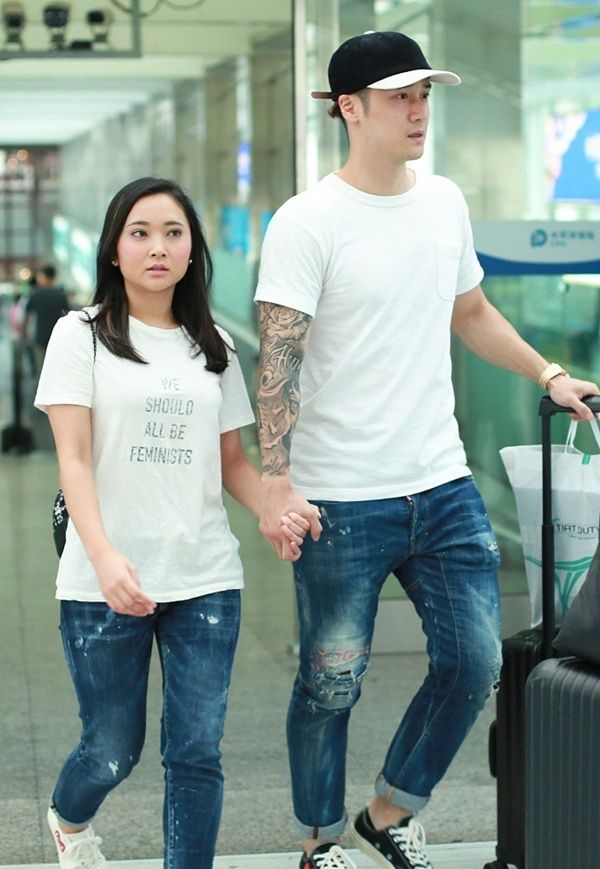 蒋劲夫发文承认家暴日籍女友,网友晒照透露其行踪