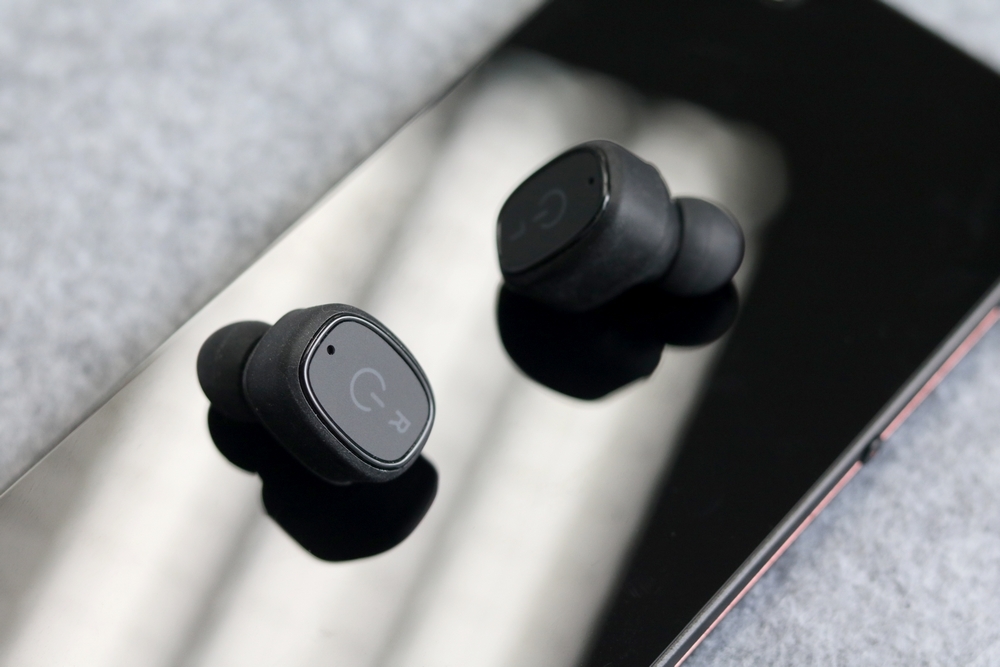 真无线体验图拉斯h8双耳蓝牙耳机开箱