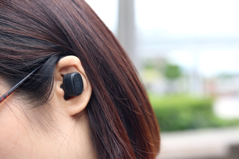 真无线体验图拉斯h8双耳蓝牙耳机开箱