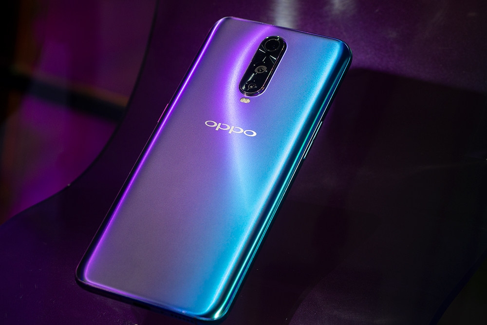 oppor17pro夜拍太强大王俊凯带他拍下重庆夜景大片