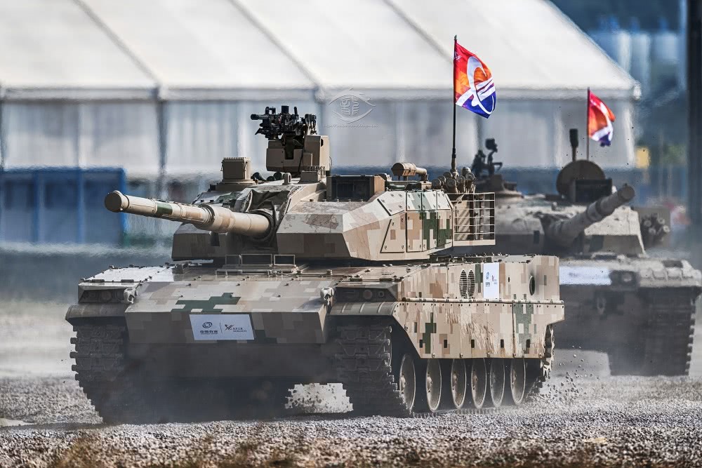 中国兵器这3款新式重型突击装备是"钢铁猛兽"|钢铁|装甲车|反装甲武器