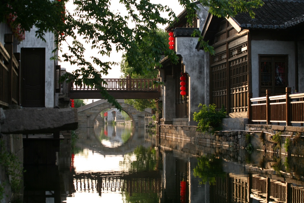 这个古镇厉害3000年的江南水乡诞生中国古代铜活字印刷鼻祖