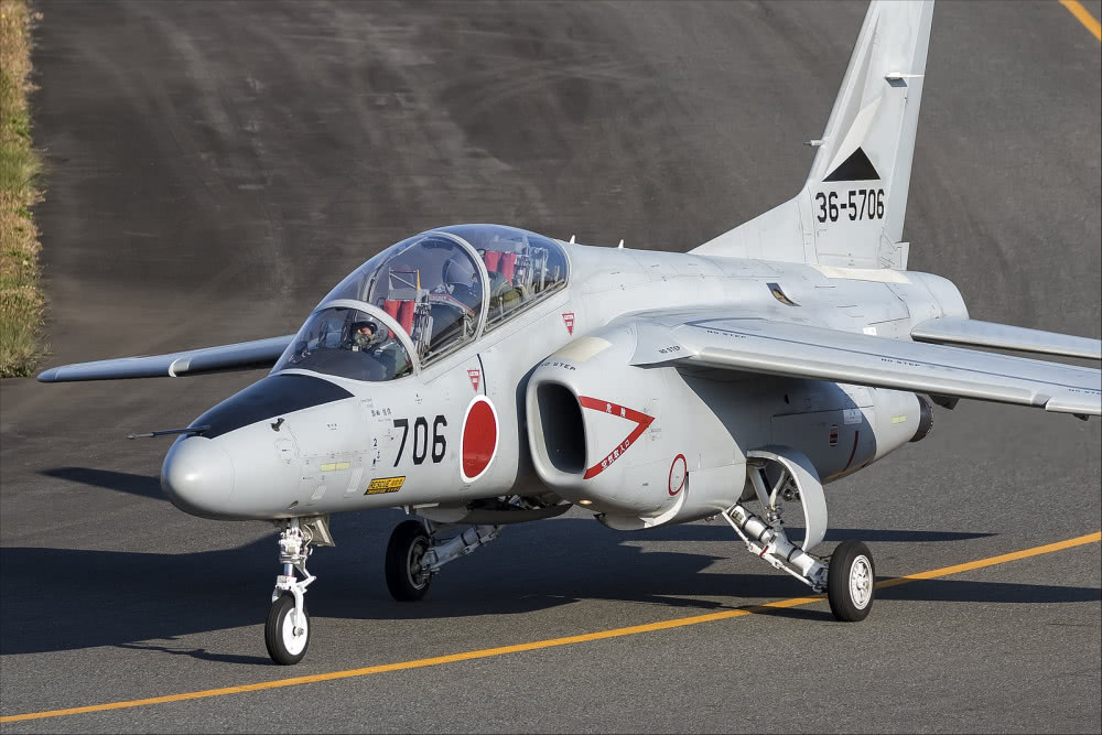 日本空自岐阜基地航空日高清照老鬼怪的涂装是如此的亮骚