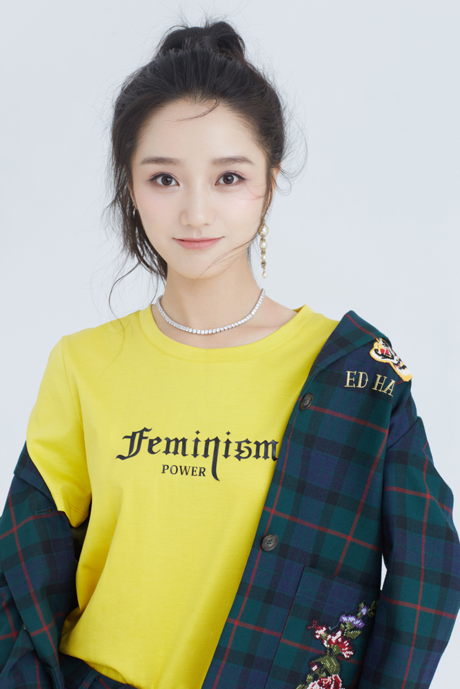 肖燕元气写真曝光笑容清爽活力满分