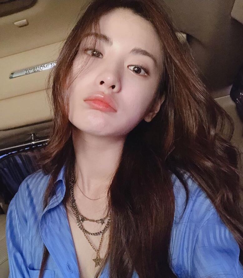 多次入选韩国最美面孔却红不起来脸蛋比雪莉要好看几十倍