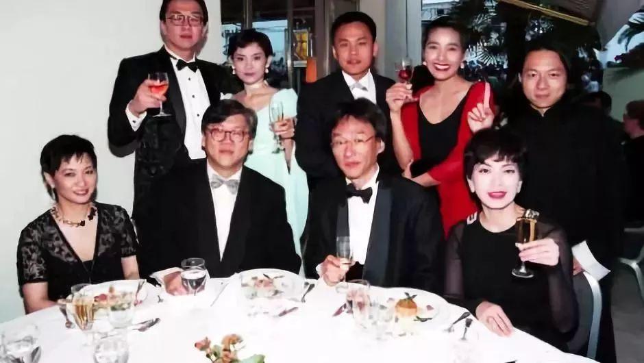 然而多年后,丈夫与彭铠立相识,蔡琴才知道,原来丈夫不是向往"无性婚姻