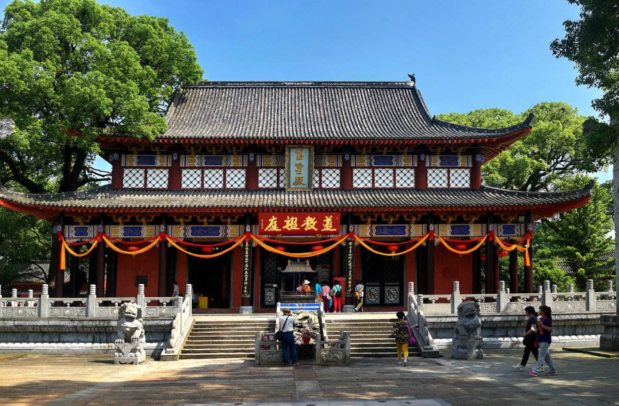 不作死就不会死!天价门票不降反涨,人山人海变空无一人!