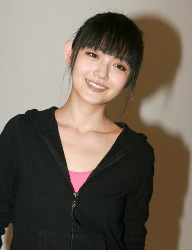 大s这是怎么了,和汪小菲现身,又矮又胖?网友:还我女神